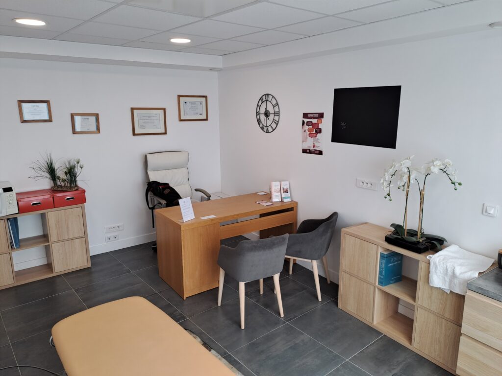Image de l'intérieur du cabinet de Achères
