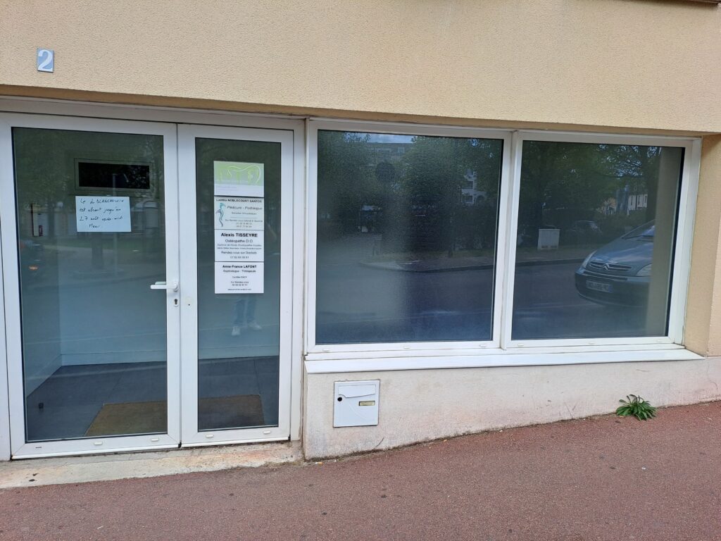 Image de l'extérieur du cabinet de Achères